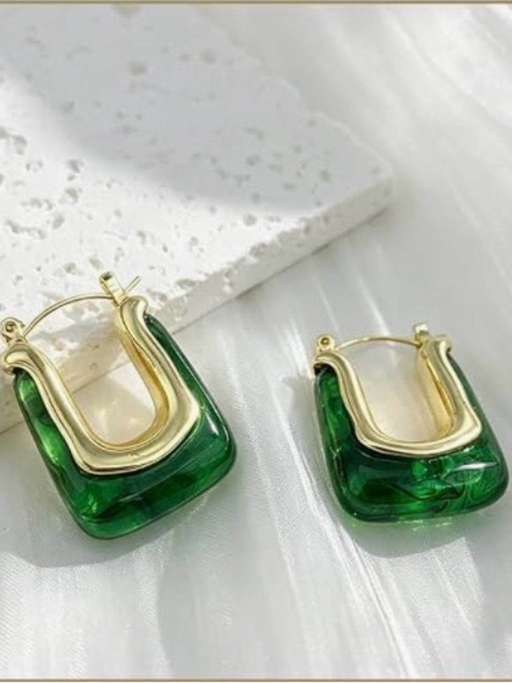 14K Gold Plated Emerald Green Resin Hoop Earrings | NWT - Picture 8 of 9